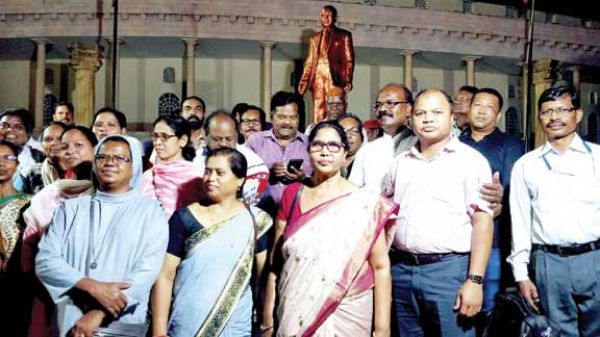 मणिपुर में हिंसा पर रोक लगे, शांति बहाली के लिए नागरिक समाज ने किया प्रदर्शन