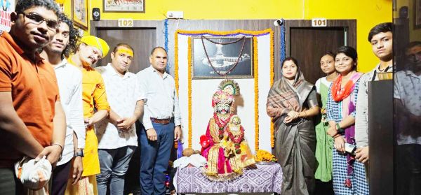 विधायक ने मक्केश्वर महादेव पूजा-अर्चना की