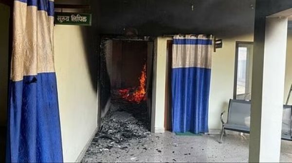 डीएफओ दफ्तर में आग  फाइलें-कम्प्यूटर खाक