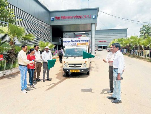 सीएमएचओ ने प्रचार रथ को दिखाई झंडी