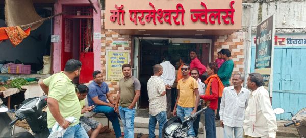 चिखली के ज्वेलर्स में चोरी की नाकाम कोशिश