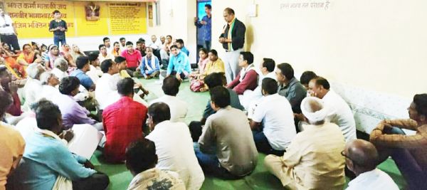 कुरूद ब्लॉक में चला कांग्रेस का बूथ चलो अभियान