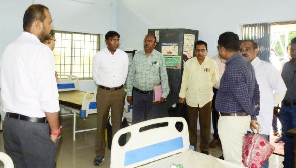 कलेक्टर ने कोलेंग और दरभा क्षेत्र के विकास कार्यों का किया निरीक्षण