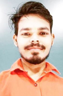 ट्रेलर के चपेट में  शिक्षक की मौत