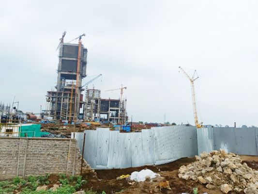 श्रमिक की मौत मुआवजे  को लेकर प्रदर्शन 