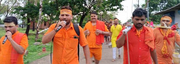 हर-हर महादेव के उद्घोष से गूंजे शिवालय