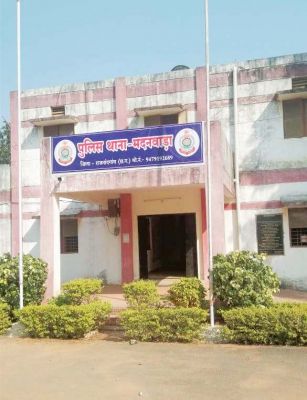 मदनवाड़ा का खौफ गुजरे जमाने की बात, स्कूल, यात्री प्रतिक्षालय व सडक़ें बनी विकास की गवाह