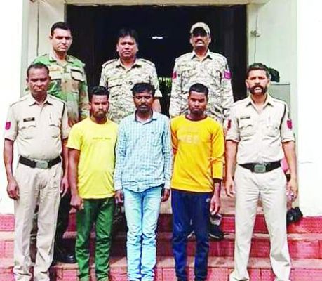 तीन जुआरी पकड़ाए