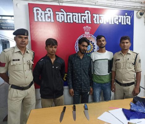 पुराना रेस्ट हाउस के पास रात में दो लोगों पर चाकू से हमला