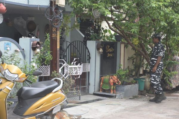 13 ठिकानों से एक करोड़ रुपए बरामद,  40 लाख सीज, अकूत बोगस बिलिंग