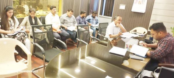 आयुक्त ने ली तकनीकी अफसरों की बैठक