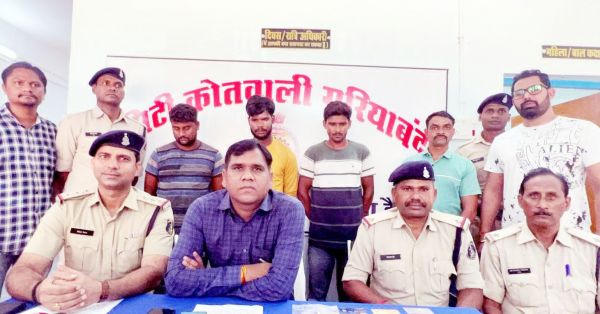 एटीएम से तकनीकी छेड़छाड़ कर लाखों पार, यूपी के 3 गिरफ्तार