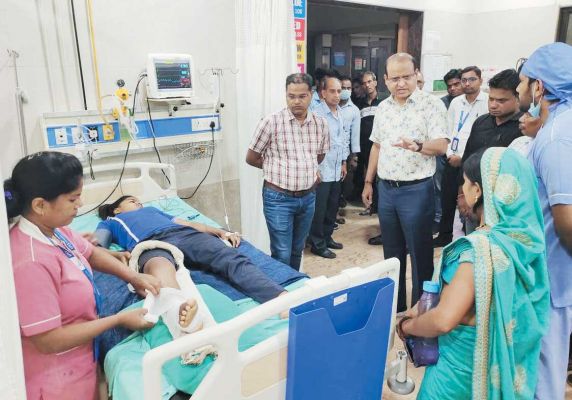 स्कूल बस दुर्घटना मामले में कलेक्टर ने लिया संज्ञान