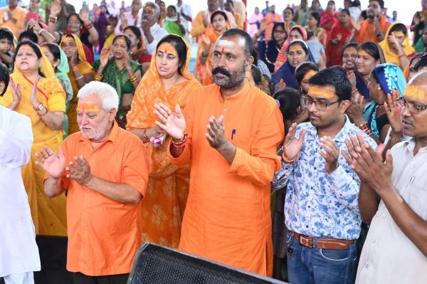 तीसरे सावन सोमवारी रुद्राभिषेक में शामिल हुए विधायक