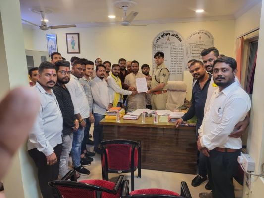 मनीष को न्याय दिलाने साहू समाज युवा प्रकोष्ठ ने थाना में सौंपा ज्ञापन