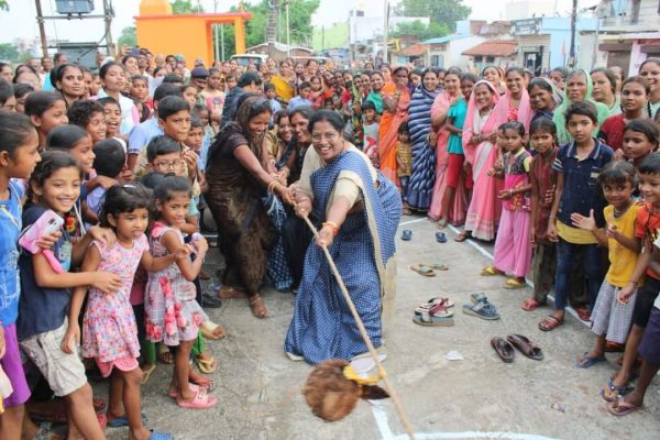 महापौर ने खिलाडिय़ों का किया उत्साहवर्धन