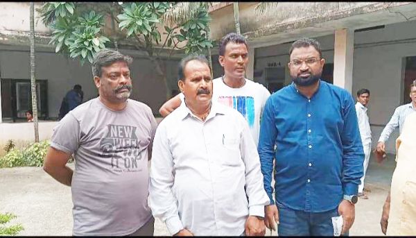 मीना बाजार संचालक को निगम ने भेजा  नोटिस,सामान हटाने दिया अल्टीमेटम