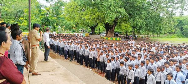 पुलिस द्वारा नशे के विरुद्ध जागरूकता अभियान