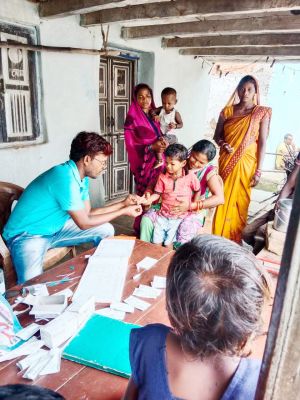 ग्रामीण अंचल में कैंप लगाकर मलेरिया जांच 