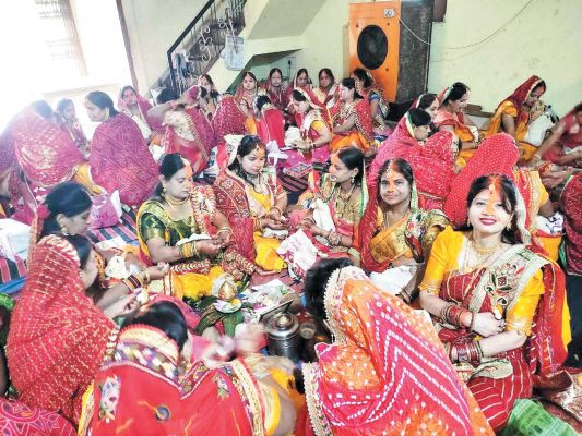 स्वर्णकार समाज कल्याण समिति की महिला मंडल ने किया सुहागिन व्रत
