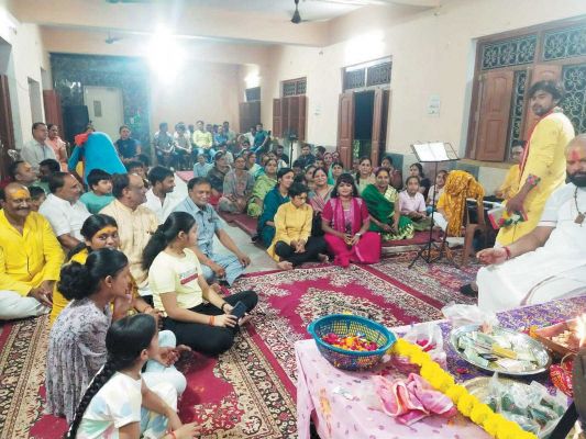  बाबा श्री श्याम के नाम देर रात तक चला भजन