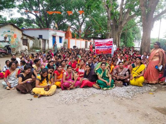 मानदेय समेत कई मांगों को लेकर बिहान संयुक्त कैडर बेमुद्दत हड़ताल पर