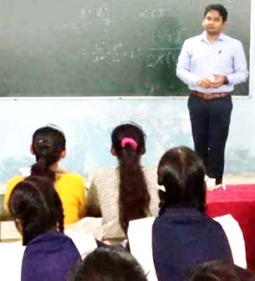 जेईई और नीट का नि:शुल्क प्रशिक्षण शुरू