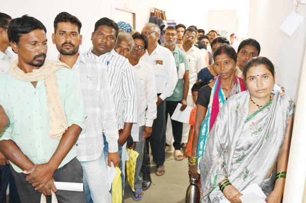 जनदर्शन में समस्या-शिकायतों संबंधी 104 आवेदन