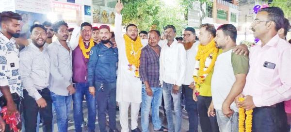 नियुक्ति पर बाईक रैली निकालकर स्वागत