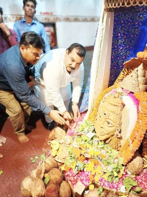 सारखेश्वर महादेव में टिकेन्द्र ने की पूजा-अर्चना