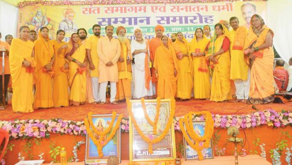 मंदिर जीर्णोद्धार व नर्मदेश्वर महादेव शिवलिंग की प्राण प्रतिष्ठा