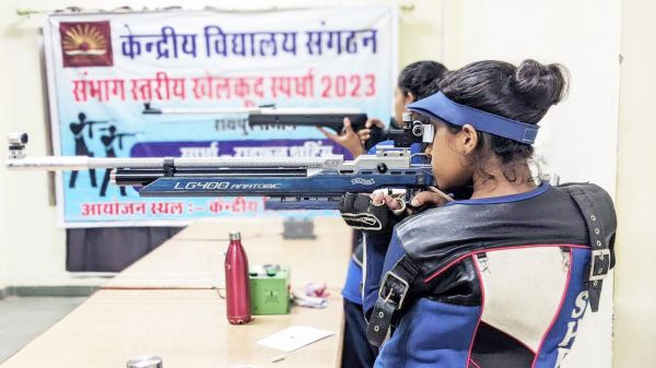 केन्द्रीय विद्यालय में संभागीय  स्तरीय खेलकूद प्रतियोगिता 