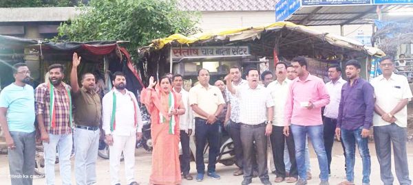 राहुल की सजा पर रोक, छुरिया में कांग्रेसियों ने मनाया जश्न