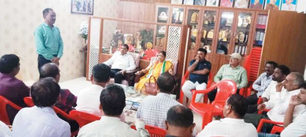 डीए, एचआर में वृद्धि होने पर सीएम व विधायक के प्रति जताया आभार