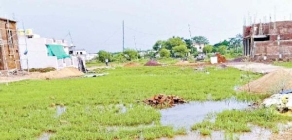 अवैध प्लाटिंग,दो प्रॉपर्टी डीलर्स को नोटिस, संघ करेगा प्रदर्शन 