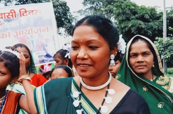 विश्व आदिवासी दिवस पर विशाल रैली और सभा का आयोजन