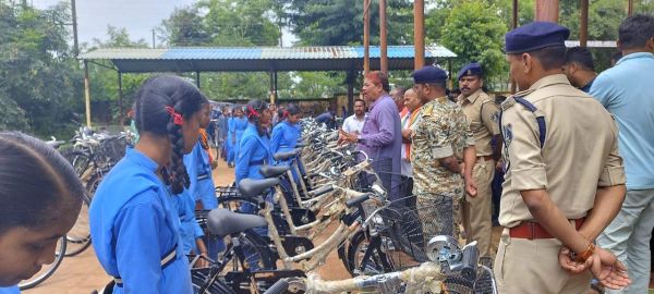 निशुल्क सरस्वती साइकिल योजना से छात्राओं को हो रहा लाभ- चंदन कश्यप