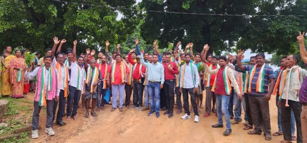 सौ से अधिक युवाओं का कांग्रेस प्रवेश 