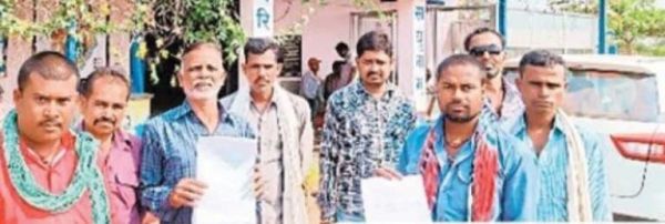  पैसा लेकर अवैध पट्टा दिया, सरपंच व उपसरपंच बर्खास्त