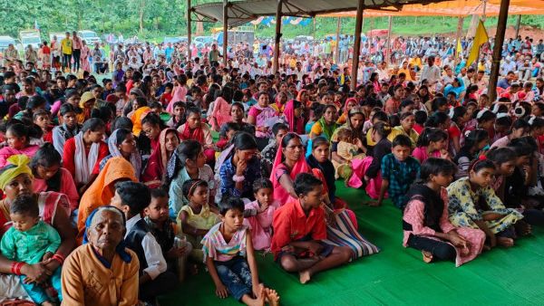 धूमधाम से मना विश्व आदिवासी  दिवस, निकाली रैली