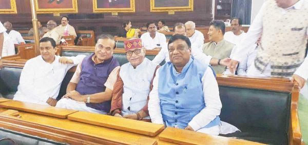 पूर्व मंत्री चंद्रशेखर ने सुनी अविश्वास प्रस्ताव पर पीएम का भाषण
