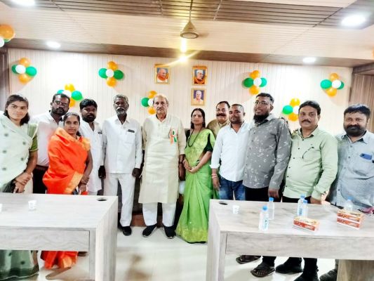 विधायक धनेंद्र ने किया पालिका सभागार उन्नयन का लोकार्पण