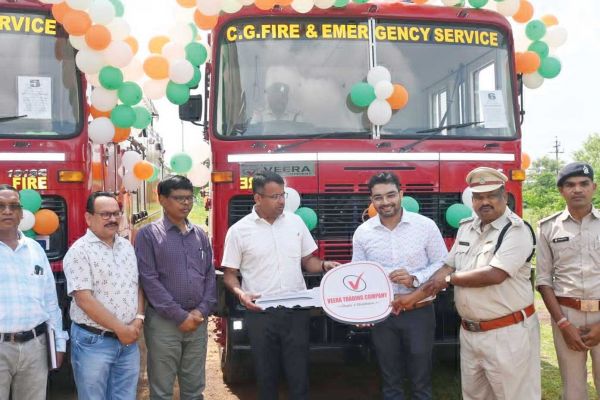 जिले को मिली दो नई अग्निशमन वाहन