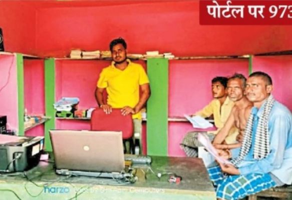 17 हजार किसानों की फसल बीमा योजना की कागजी  कार्रवाई अधूरी, 97383 का ही डाटा अपलोड हो पाया