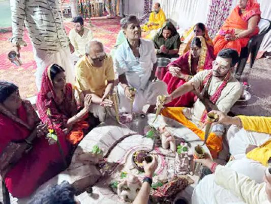 करपात्री जयंती पर रुद्राभिषेक सत्संग, संगोष्ठी