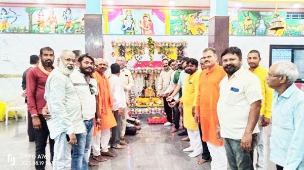 श्री राम जानकी मंदिर में सावन झूला महोत्सव शुरू