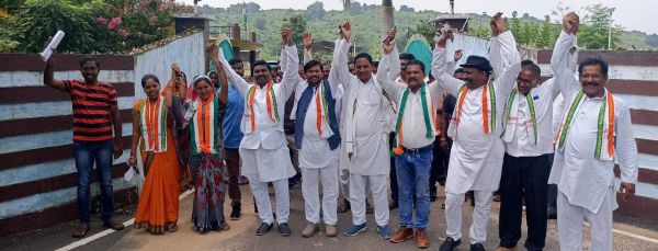 प्रतापपुर विधानसभा में कांग्रेस  के 9 दावेदारों ने दिया आवेदन