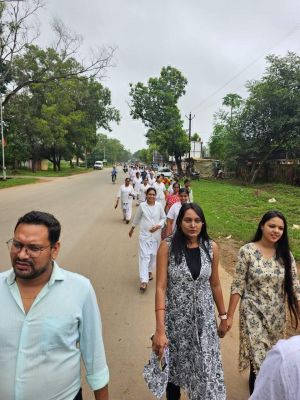 वेतन विसंगति सहित 5 सूत्रीय मांगों को ले डॉक्टर-नर्सों की बेमुद्दत हड़ताल शुरू