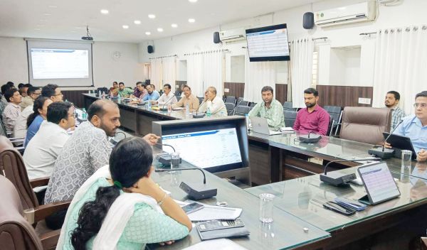 विधानसभा चुनाव की तैयारियों की समीक्षा