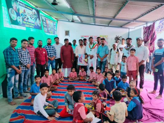 दिव्यांग आवासीय विद्यालय में  मुख्यमंत्री का जन्मदिन मनाया